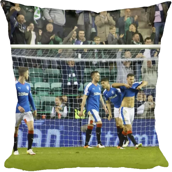 Rangers Players Disappointed: Hibernian's Gunnarsson Scores in Championship Match