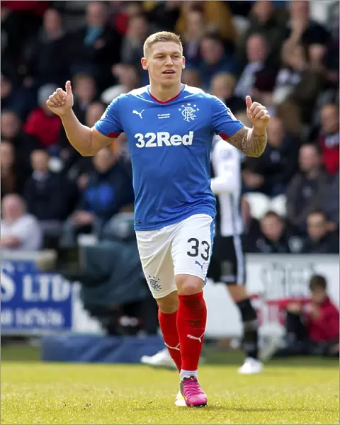 Martyn Waghorn in Action: Rangers vs. New St Mirren - Championship Clash at Paisley