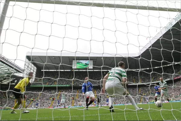 Rangers Triumph at Celtic Park: Kenny Miller's Brace (4-2) in the SPL Clydesdale Bank Match