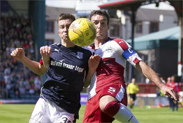 Wallace vs Kerr: A Rivals Clash at Dens Park - Scottish Premiership Showdown