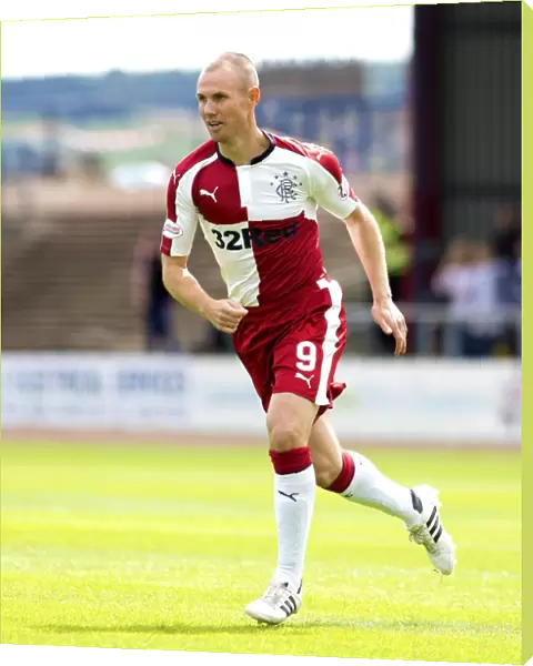 Rangers Kenny Miller in Action: Scottish Cup Triumph at Dundee (2003)