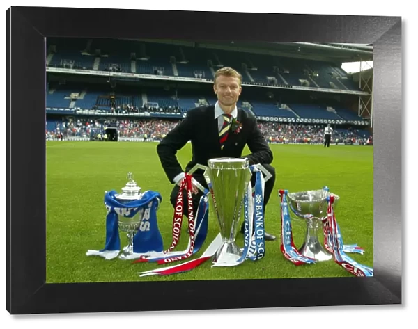 Rangers: Champions Triumphant Return to Ibrox with the Treble (31 / 05 / 03)