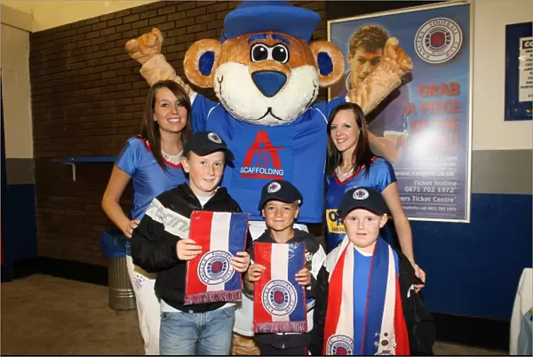 Exciting 2-1 Rangers Victory: Fun-Filled Day at Ibrox - Rangers Football Club OYSC