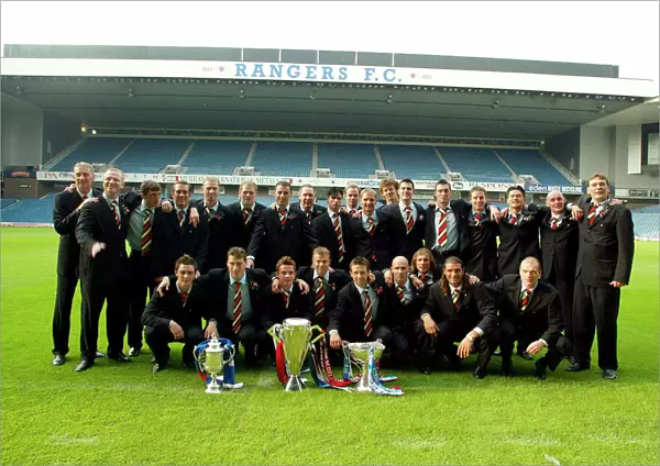 Rangers arrive back at Ibrox after winning the Treble. 31  /  05  /  03