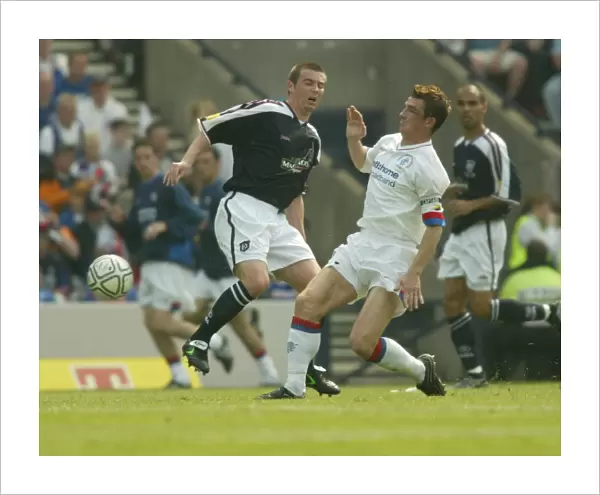Rangers Secure 0-1 Win over Dundee (31 / 05 / 03)