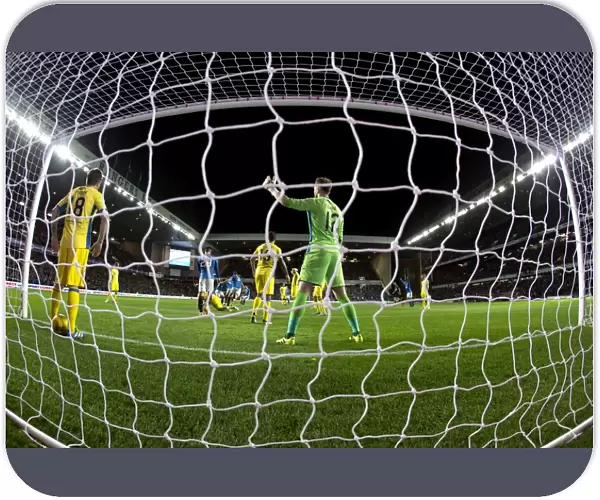 Rangers Joe Garner Scores Thrilling Goal in Ladbrokes Premiership Clash vs St. Johnstone at Ibrox