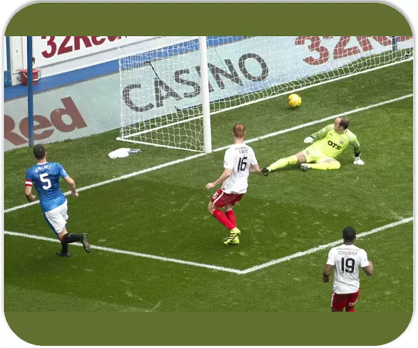 Lee Wallace's Stunning Goal: Rangers vs. Kilmarnock in Ladbrokes Premiership at Ibrox Stadium