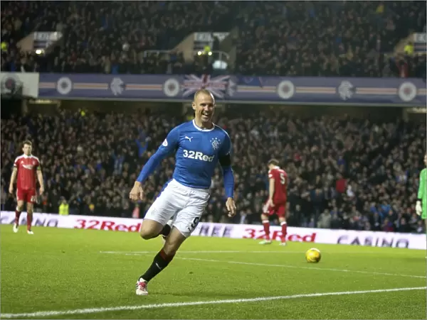 Kenny Miller's Thrilling Goal Celebration: Rangers vs Aberdeen - Ladbrokes Premiership, Ibrox Stadium