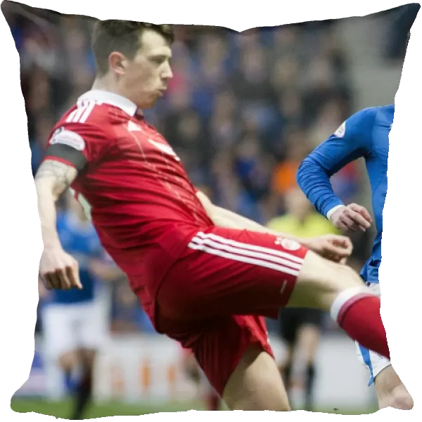 Rangers vs Aberdeen: Intense Moment as Michael O'Halloran Chases Down the Ball in Ladbrokes Premiership Action at Ibrox Stadium