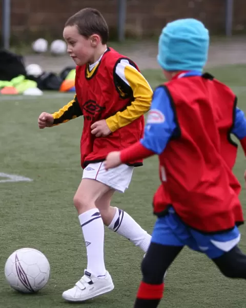 Rangers Football Club: Soccer Schools - Exciting Matches of Season 07-08 (Young Players)