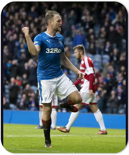 Thrilling Scottish Cup Quarterfinal: Clint Hill Scores the Decisive Goal for Rangers at Ibrox Stadium (2003) - Scottish Cup Victory