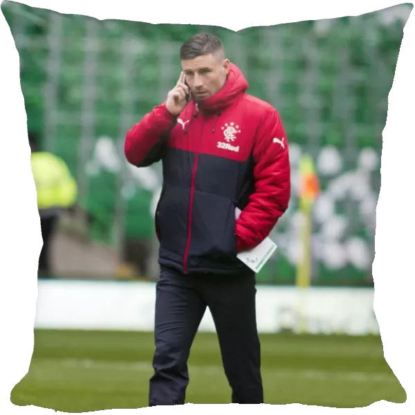 Rangers Michael O'Halloran Examines Celtic Park Pitch Before Celtic vs Rangers (Ladbrokes Premiership)
