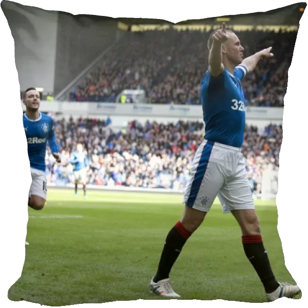 Rangers Football Club: Kenny Miller's Epic Goal - Scottish Premiership Victory over Partick Thistle at Ibrox Stadium (2003)