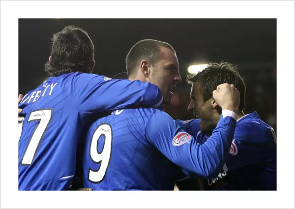 Rangers: Kris Boyd Celebrates Assist on Darcheville's Goal - Rangers 2-0 Aberdeen (Clydesdale Bank Premier League)