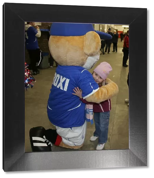 Rangers Football Club: 2-0 Victory over Aberdeen - Ibrox Family Day Celebration
