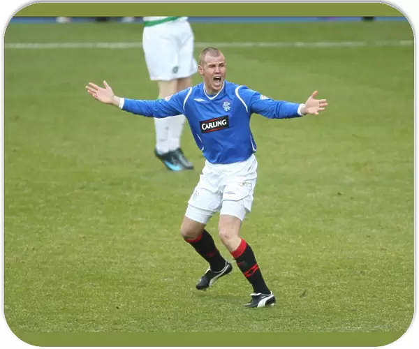 Kenny Miller's Stunner: Celtic Clinch Win at Ibrox in Clydesdale Bank Premier League