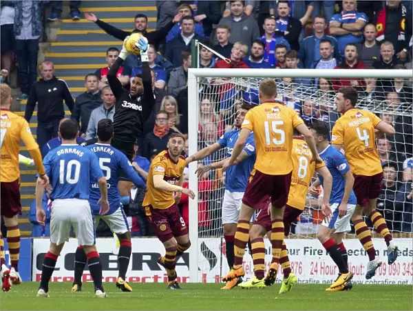 Rangers Football Club: Electric Atmosphere - Scottish Premiership Showdown vs Heart of Midlothian at Ibrox Stadium
