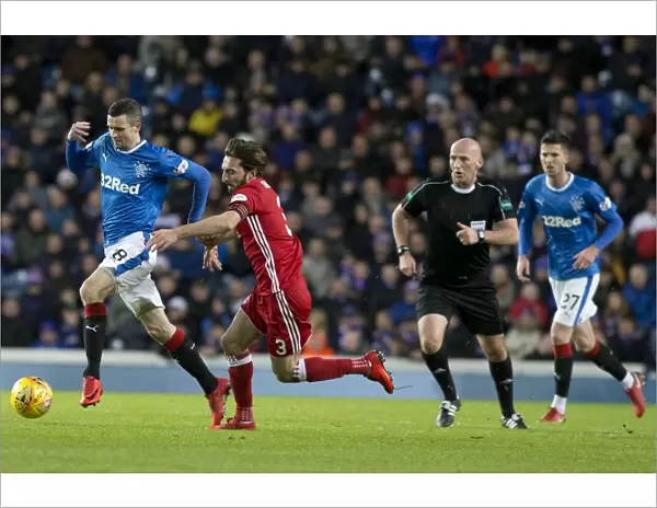 Rangers vs Aberdeen: Jamie Murphy Evades Graeme Shinnie at Ibrox Stadium