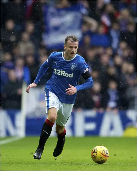 Andy Halliday at Ibrox: Rangers vs Dundee - Ladbrokes Premiership Clash