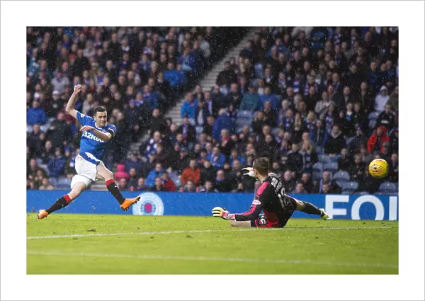 Jamie Murphy's Thrilling Third Goal: Rangers vs Dundee in Ladbrokes Premiership at Ibrox