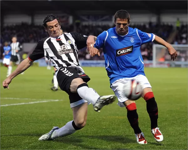 Nacho Novo vs Jack Ross: A Clash in the Scottish Premier League - St Mirren vs Rangers (1-2 in Favor of Rangers)