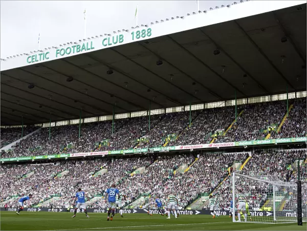 A Battle for Supremacy: Celtic vs Rangers - Defending the Corner in the Ladbrokes Premiership at Celtic Park