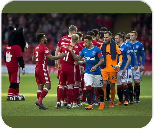 Rangers and Aberdeen: A Sporting Gesture of Respect at Pittodrie Stadium - Ladbrokes Premiership