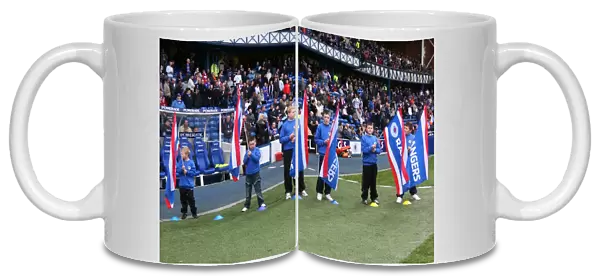 Rangers Football Club Triumphs Over Heart of Midlothian: 2-0 Victory at Ibrox - Guard of Honor