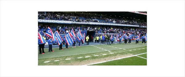 Rangers Football Club: Triumphant Guard of Honor over Heart of Midlothian (2-0)