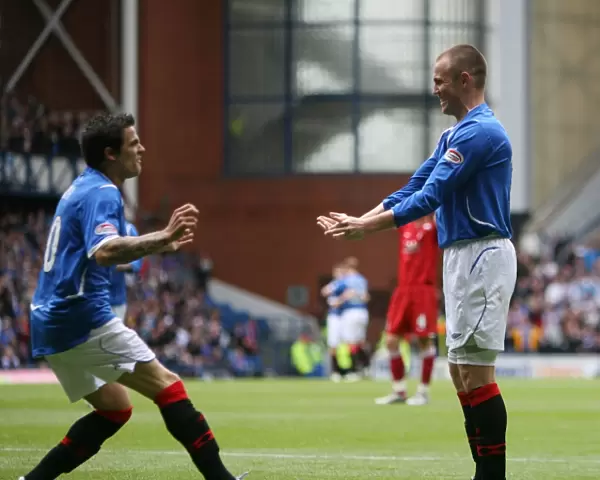 Rangers Unforgettable Victory: Miller and Novo's Euphoric Own Goal Celebration (2-1)
