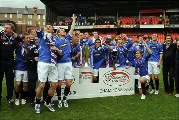 Rangers FC: Triumphant Champions - 2008-09 Scottish Premier League Victory Celebration at Tannadice Park
