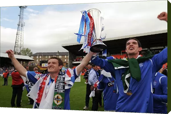 Rangers FC: 2008-09 Scottish Premier League Champions - Triumphant Celebration at Tannadice Park