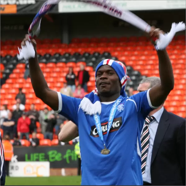 Maurice Edu's Euphoric Moment: Rangers Football Club Clinchses the 2008-09 Scottish Premier League Title at Tannadice Against Dundee United