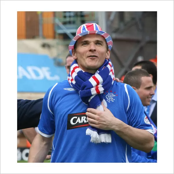 Rangers Football Club: Lee McCulloch's Euphoric Title Win - 2008-09 Scottish Championship Victory