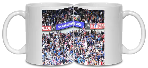 Rangers Football Club: Ecstatic Fans Celebrate 2008-09 Scottish Premier League Championship Title Win