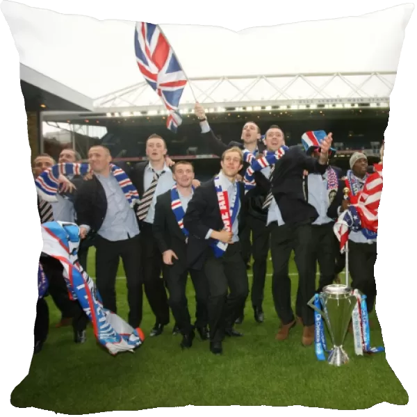 Rangers Football Club: Triumphant Champions - 2008-09 Clydesdale Bank Premier League Title Win Celebration at Ibrox