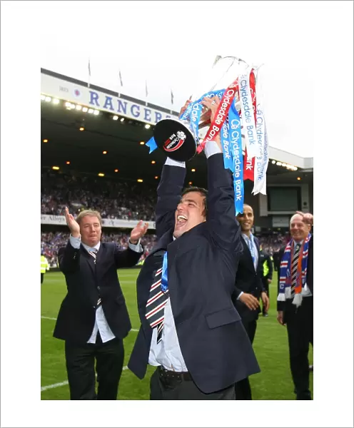 Rangers Football Club: Nacho Novo and the 2008-09 Clydesdale Bank Premier League Championship Trophy