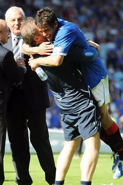 Rangers FC: Triumphant Homecoming as 2009 Scottish Cup Champions (Beating Falkirk at Hampden Park)
