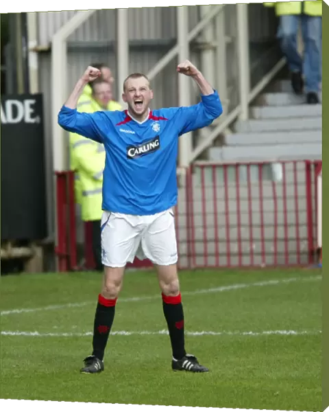 Stephen Hughes's Epic Moment: The Goal That Secured Rangers Victory Over Motherwell (April 4, 2004)