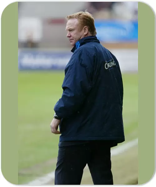 Rangers: Alex McLeish and Team Celebrate 1-0 Win Over Motherwell (04 / 04 / 04)