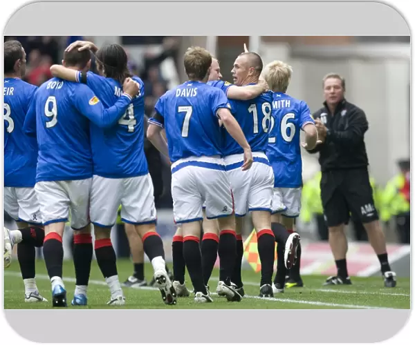 Dramatic 2-1 Comeback: Kenny Miller's Goal for Rangers vs Celtic at Ibrox Stadium (Clydesdale Bank Premier League)