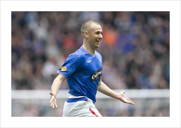 Kenny Miller's Dramatic 2-1 Goal: Rangers vs Celtic at Ibrox Stadium, Clydesdale Bank Premier League