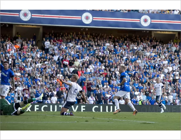 Scott Arfield Scores First Rangers Goal: Pre-Season Thriller at Ibrox Stadium Against Bury