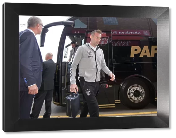 Allan McGregor Exits Rangers Team Bus Ahead of Pittodrie Showdown