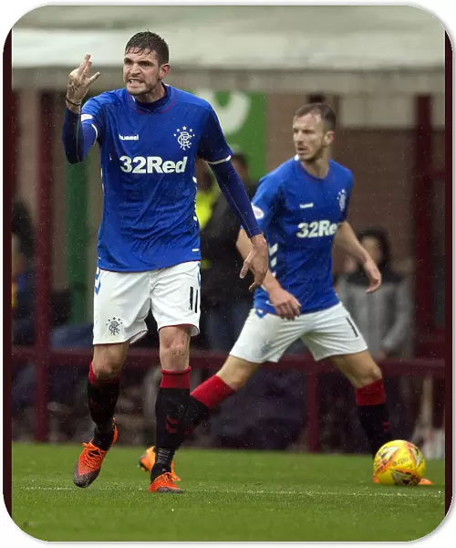 Rangers Kyle Lafferty Argues with Referee during Motherwell vs Rangers - Ladbrokes Premiership, Fir Park