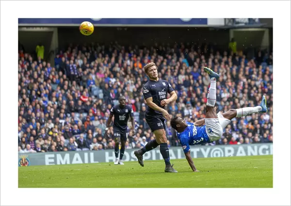 Rangers Coulibaly Goes for Dramatic Overhead Kick vs Dundee in Ladbrokes Premiership