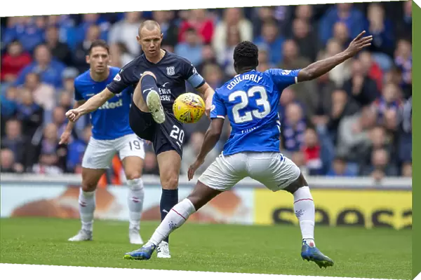 Rangers vs Dundee: Kenny Miller Controls the Ball at Ibrox Stadium - Ladbrokes Premiership