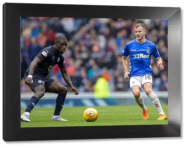 Andy Halliday in Action: Rangers vs Dundee at Ibrox Stadium, Ladbrokes Premiership Match