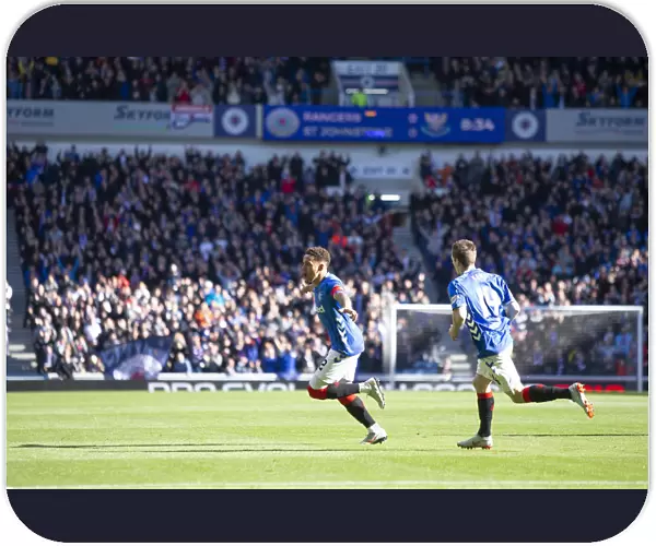 Rangers Tavernier Scores Thrilling Free-Kick Goal: Ladbrokes Premiership, Ibrox Stadium