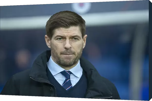 Steven Gerrard's Rangers Square Off Against Hibernian: Scottish Premiership Clash of Past Champions (Ibrox, 2021)
